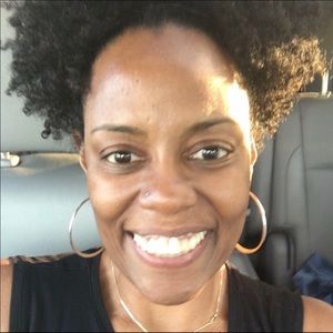 Meet your Posher, Tonya